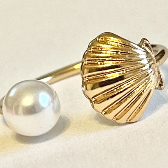 Scallop Sea Shell Ring White Pearl Gold Plated Size 8 9 Island Beach Simulated - Picture 2 of 12